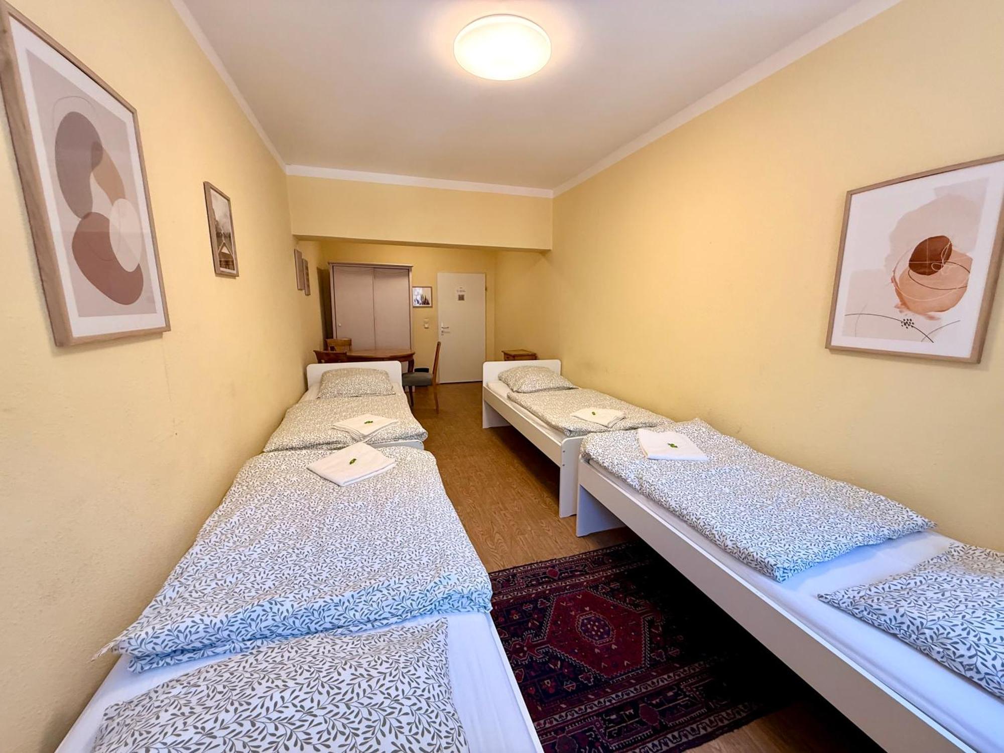 Pension Casa Tempora Мюнхен Екстер'єр фото