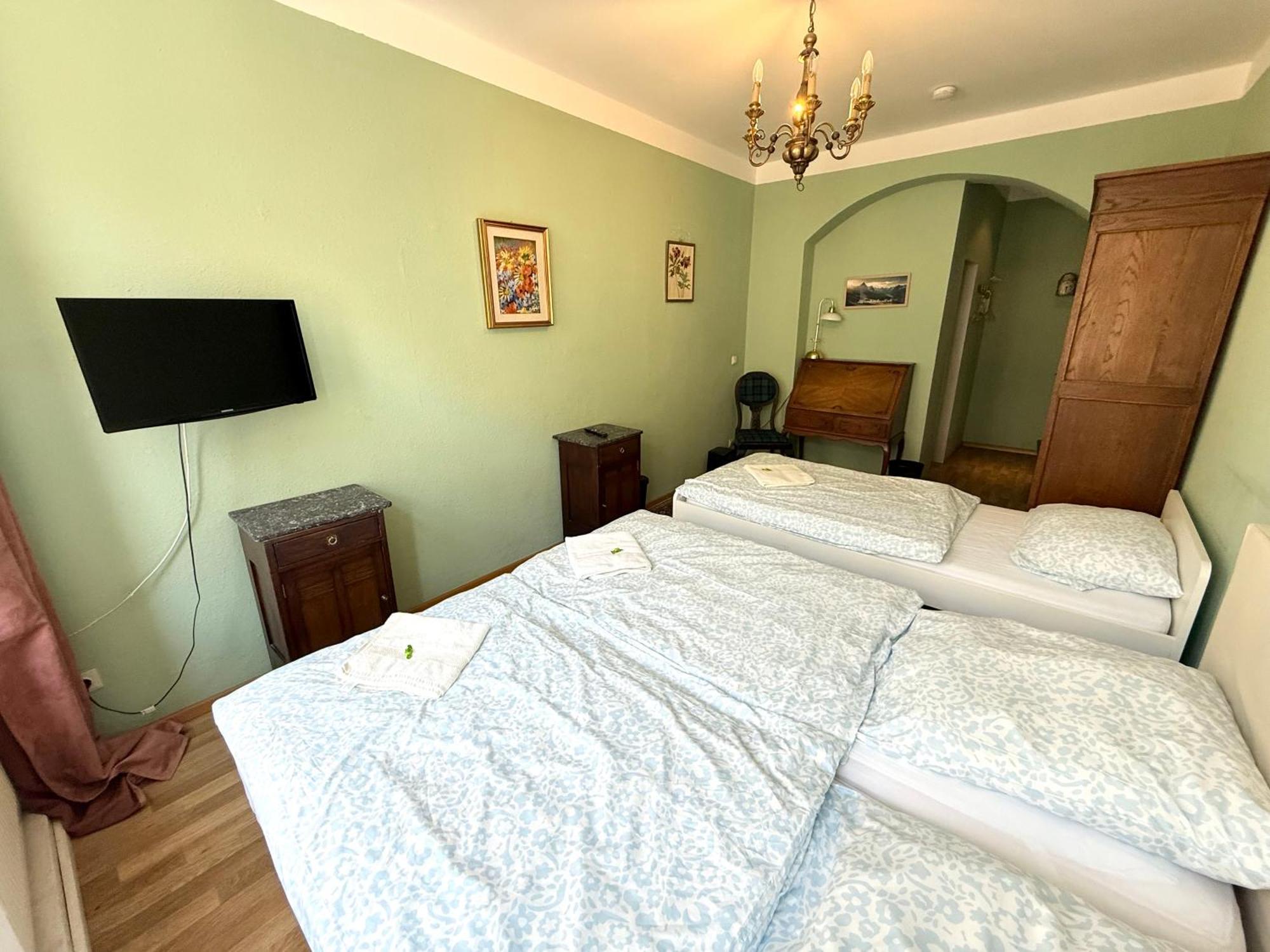 Pension Casa Tempora Мюнхен Екстер'єр фото