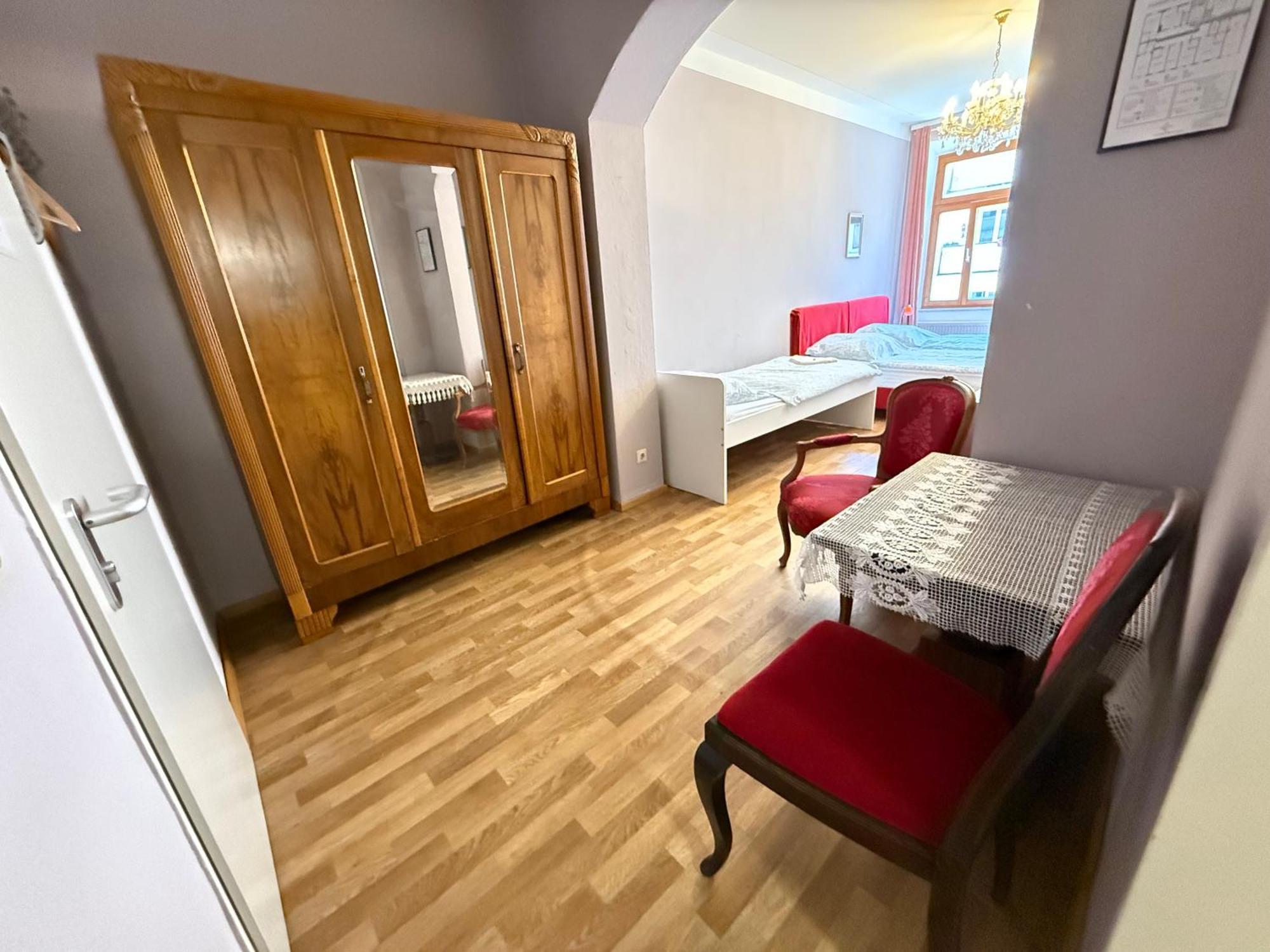 Pension Casa Tempora Мюнхен Екстер'єр фото