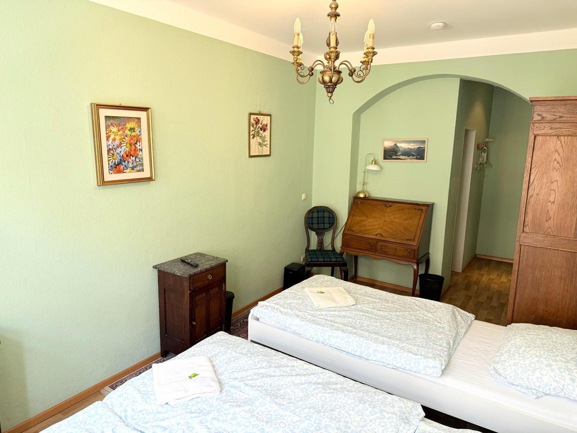 Pension Casa Tempora Мюнхен Екстер'єр фото