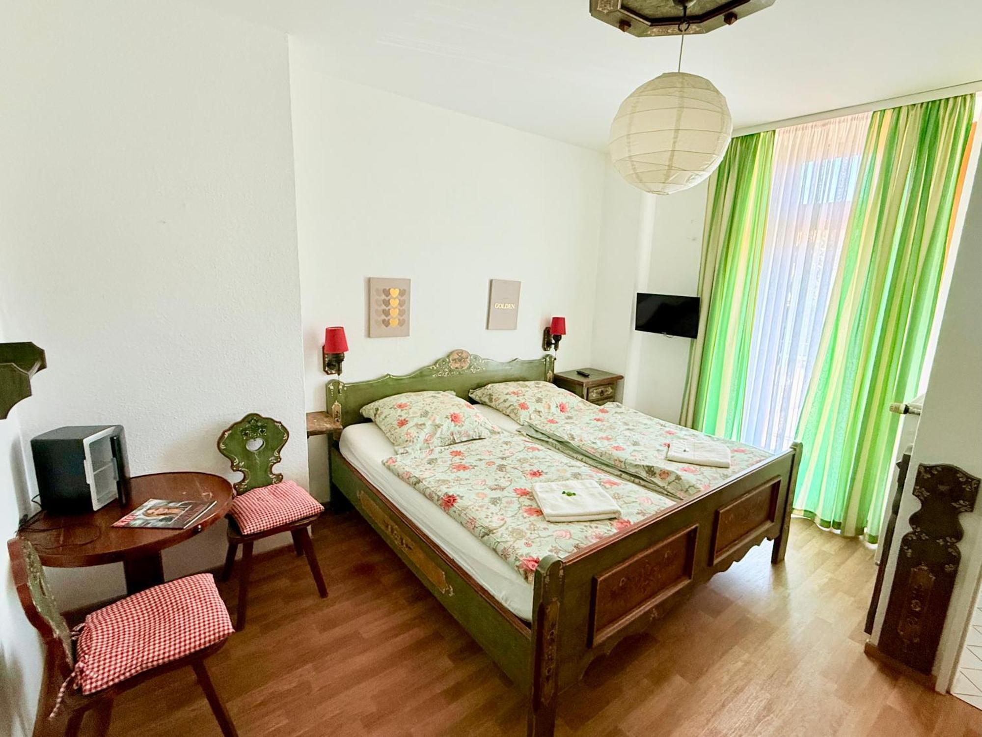 Pension Casa Tempora Мюнхен Екстер'єр фото